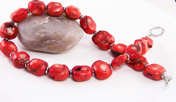 strength - coral red